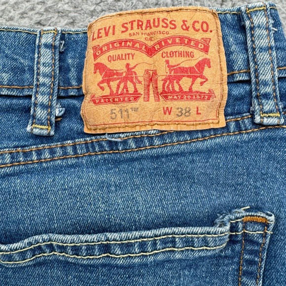 Levis 511 Shorts Mens W38 Measure 37 Blue Denim Zip Fly Original Stretch Jorts - Picture 8 of 10